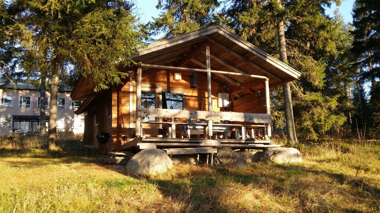 Luonto-Olohuone Hotel Yli-Ii Exterior foto